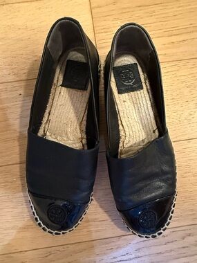 Tory Burch Black Flats